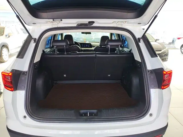 Changan CS35 Plus — Фото автомобиля 18
