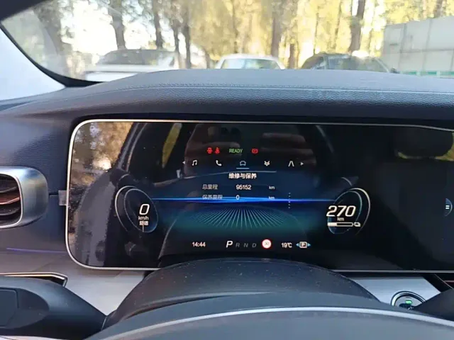 Arcfox Alpha S — Фото автомобиля 11