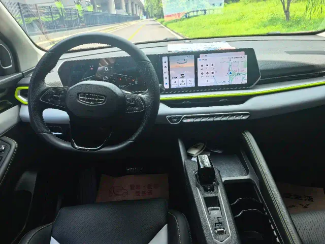Geely Binyue — Фото автомобиля 11