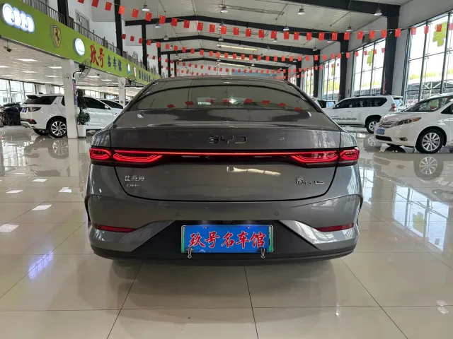 BYD Qin PLUS — Фото автомобиля 7