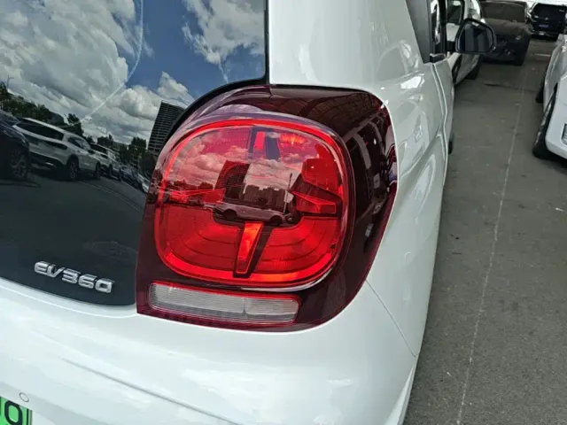 Roewe Clever — Фото автомобиля 7