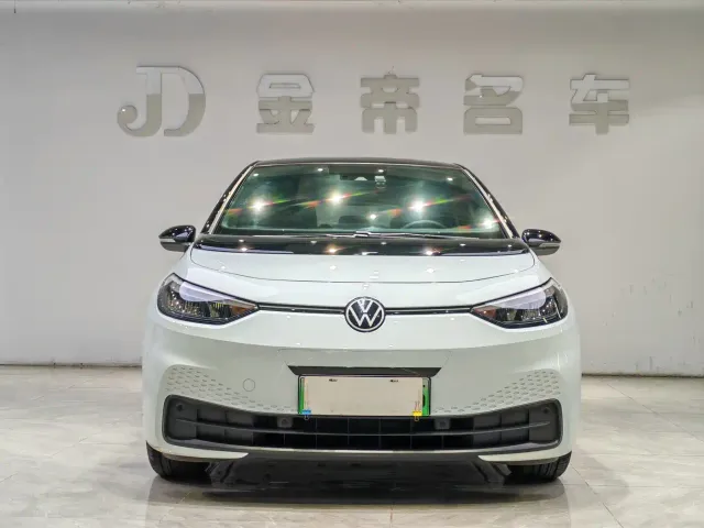 Volkswagen ID.3 — Фото автомобиля 2