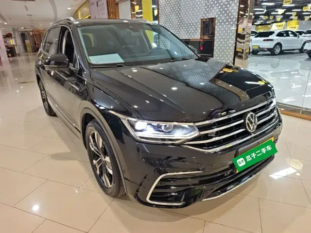 Volkswagen Tiguan L — Фото автомобиля 3