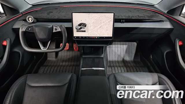 Tesla Model 3 — Фото автомобиля 6