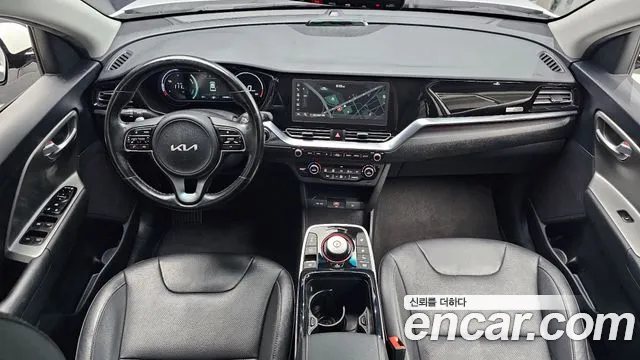 Kia Niro — Фото автомобиля 10