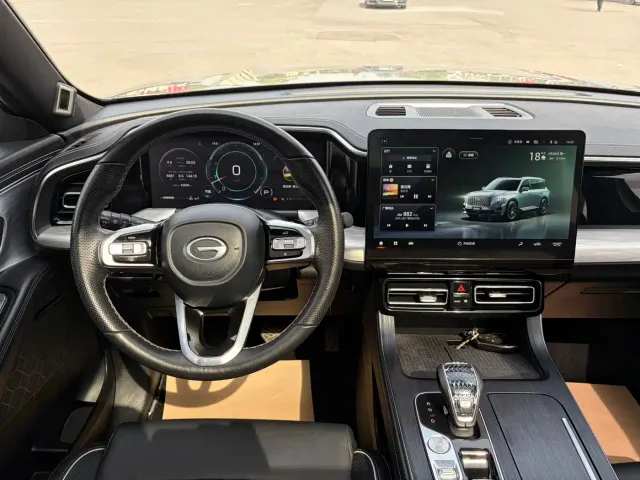 GAC Trumpchi GS8 — Фото автомобиля 5