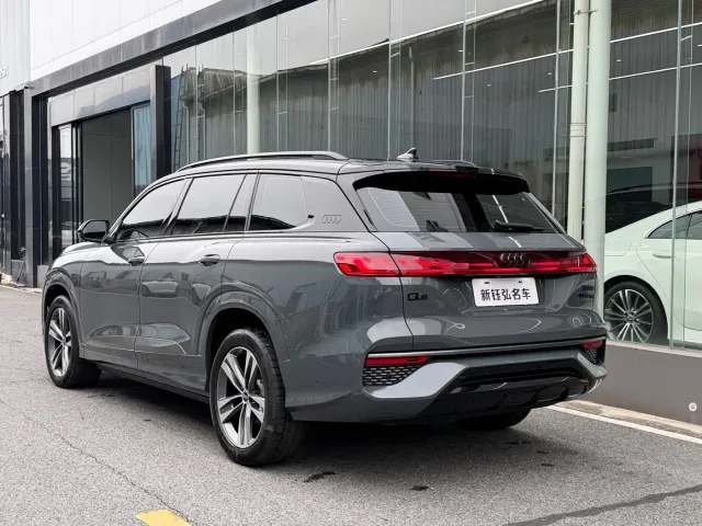 Audi Q6 — Фото автомобиля 11