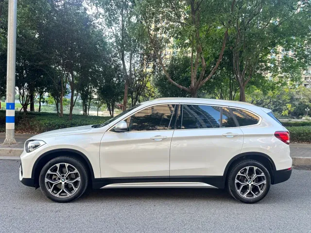 BMW X1 — Фото автомобиля 3