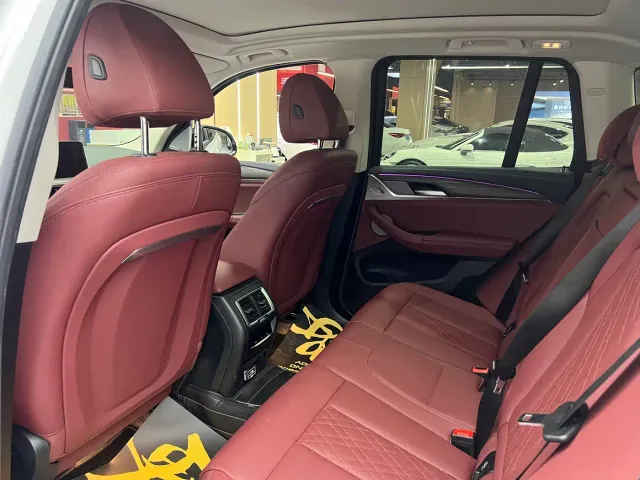 BMW X3 — Фото автомобиля 10