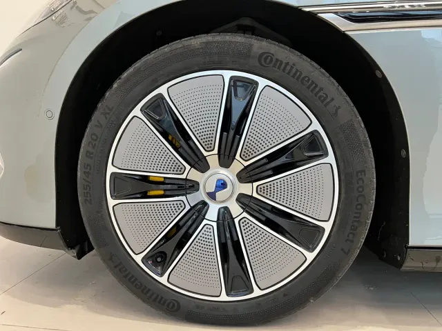 Denza Z9GT — Фото автомобиля 14