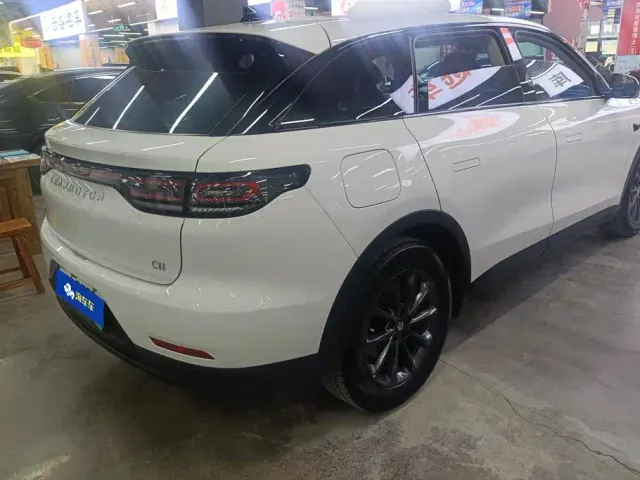 Leapmotor C11 — Фото автомобиля 3