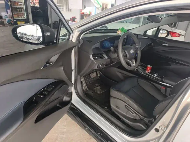 Buick Velite 6 — Фото автомобиля 15