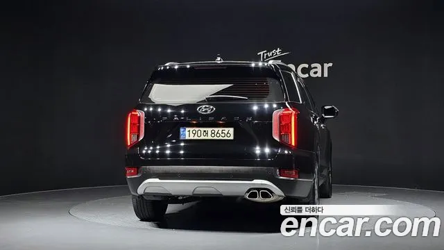Hyundai Palisade Palisade Дизель 2.2 2WD — Фото автомобиля 4
