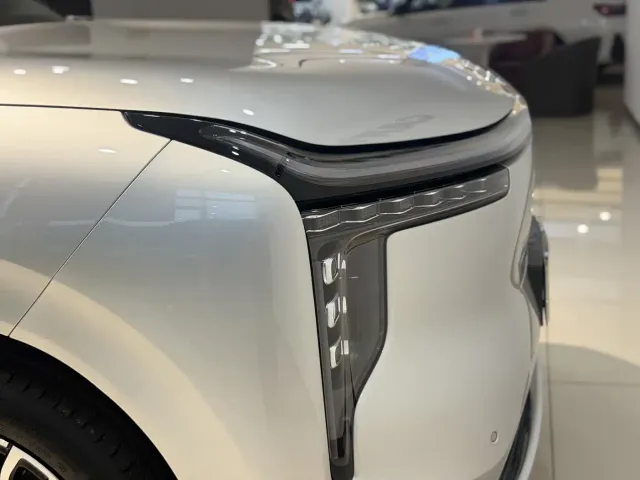 IM Motors LS8 — Фото автомобиля 24
