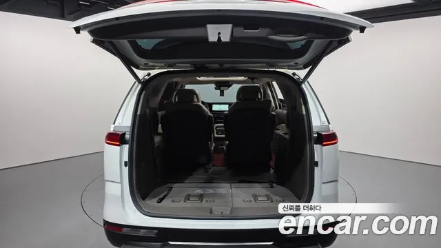Kia Canival Carnival 4 поколение 7 мест Signature — Фото автомобиля 20