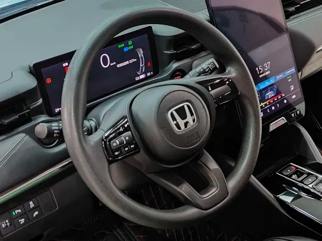 Honda e:NP1 — Фото автомобиля 8