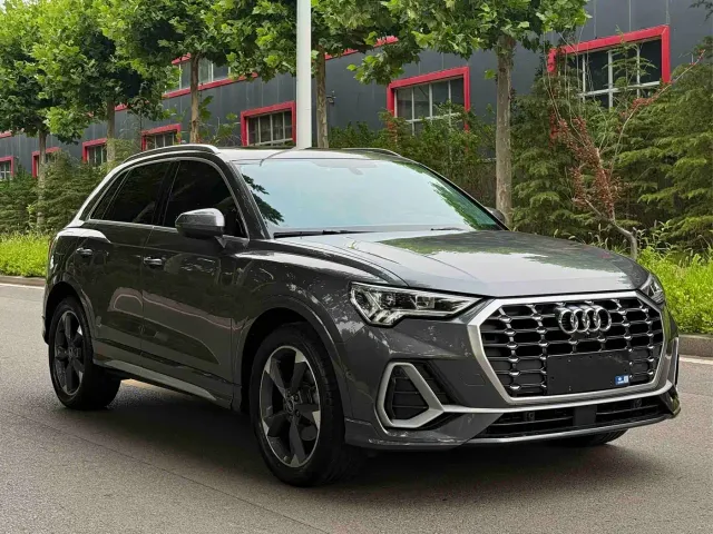 Audi Q3 — Фото автомобиля 3