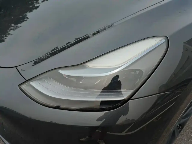 Tesla Model Y — Фото автомобиля 19