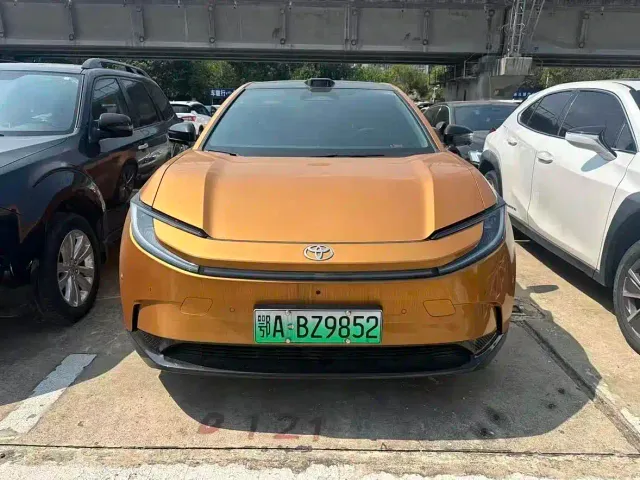 Toyota bZ5 — Фото автомобиля 2