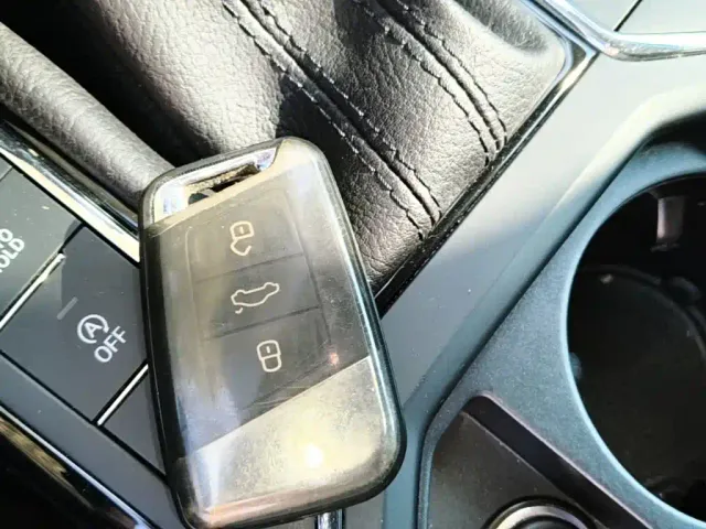 Volkswagen Passat — Фото автомобиля 8