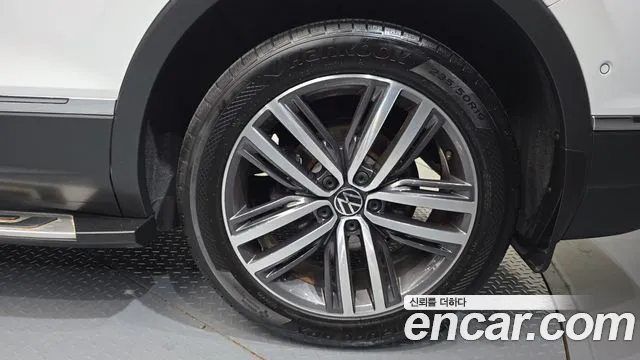 Volkswagen Tiguan — Фото автомобиля 21