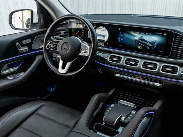 Mercedes-Benz GLE-Class — Фото автомобиля 26
