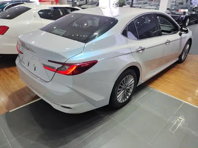 Toyota Camry — Фото автомобиля 6