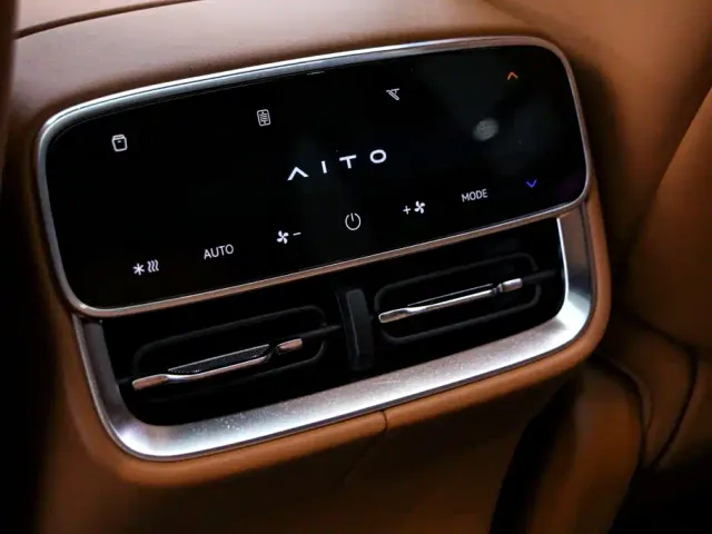 Aito M7 — Фото автомобиля 17