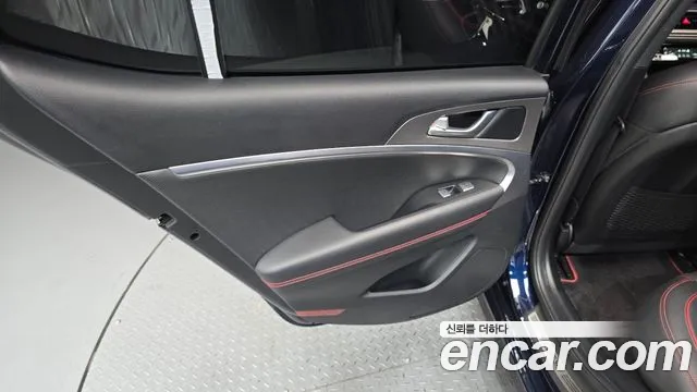 Genesis G70 — Фото автомобиля 23