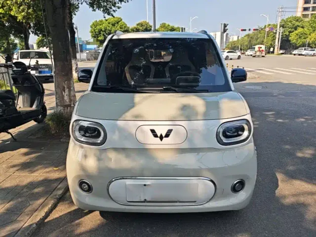 Wuling Hongguang Mini EV — Фото автомобиля 2