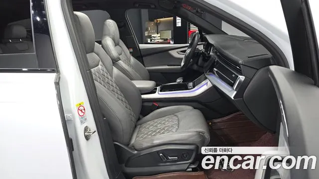 Audi Q7 55 TFSI quattro Premium — Фото автомобиля 9