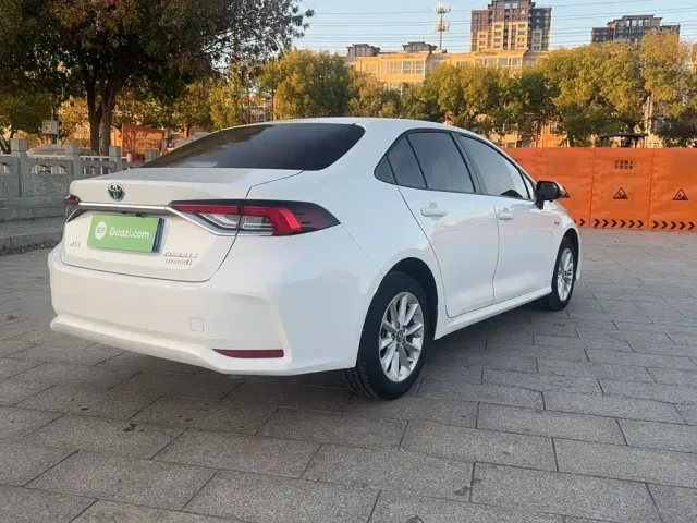 Toyota Corolla — Фото автомобиля 6