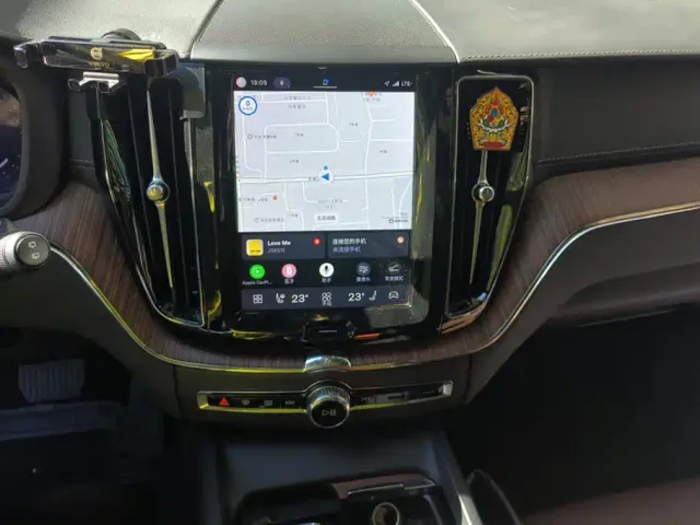 Volvo XC60 — Фото автомобиля 13
