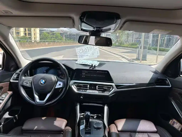BMW 3 Series — Фото автомобиля 4