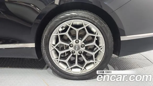Genesis G80 RG3 — Фото автомобиля 6