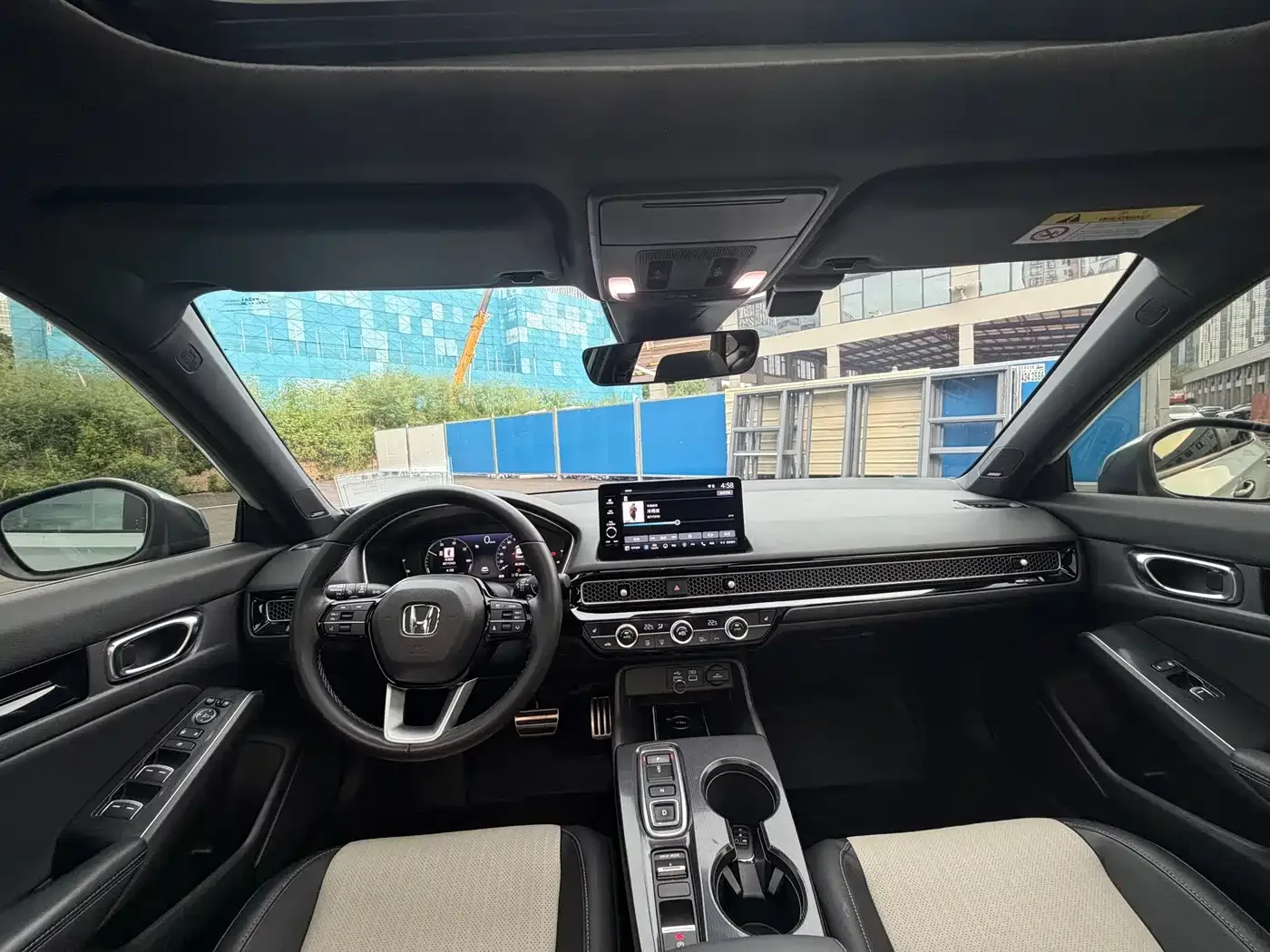 Honda Civic 2023 2.0L e:HEV Sport Edition — Фото автомобиля 6