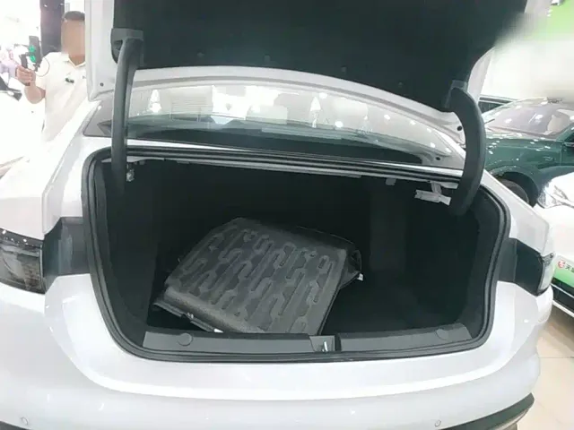 BYD Seal 05 DM-i — Фото автомобиля 18