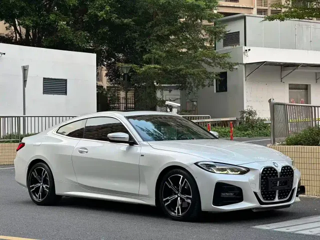 Фотография автомобиля — BMW 4 Series
