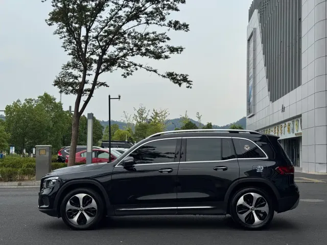 Mercedes-Benz GLB-Class — Фото автомобиля 4