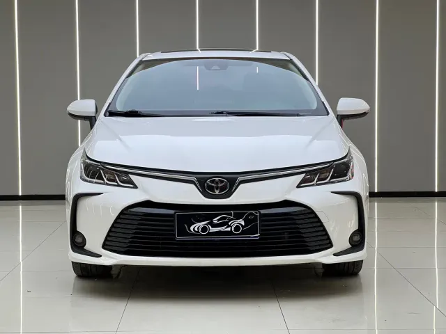 Toyota Corolla — Фото автомобиля 2