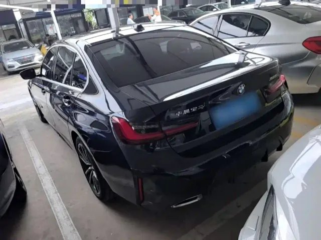 BMW 3 Series — Фото автомобиля 4