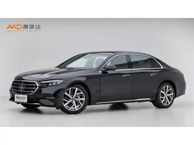Фотография автомобиля — Mercedes-Benz E-Class