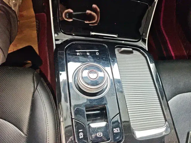 Kia K5 — Фото автомобиля 9