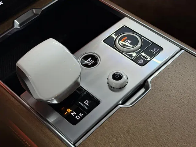 Land Rover Range Rover — Фото автомобиля 10