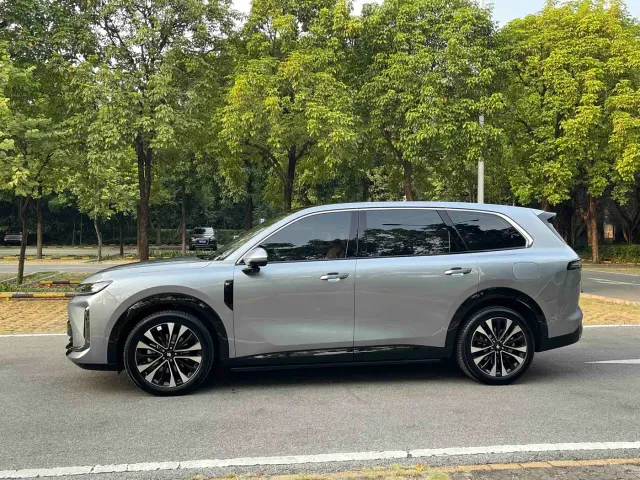 Huajing Baojun S — Фото автомобиля 7