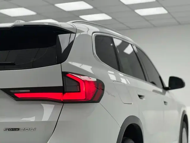 BMW X1 — Фото автомобиля 9