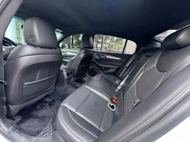 Cadillac CT5 — Фото автомобиля 5