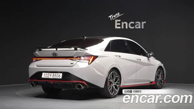 Hyundai AVANTE — Фото автомобиля 2