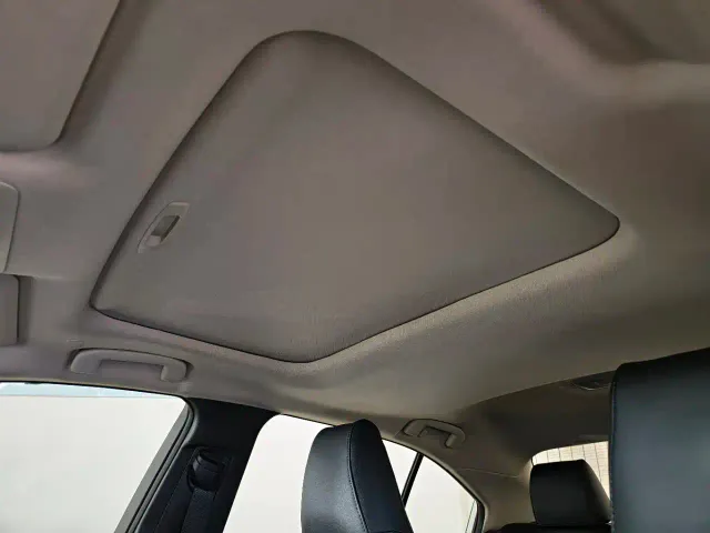 Toyota Corolla — Фото автомобиля 10