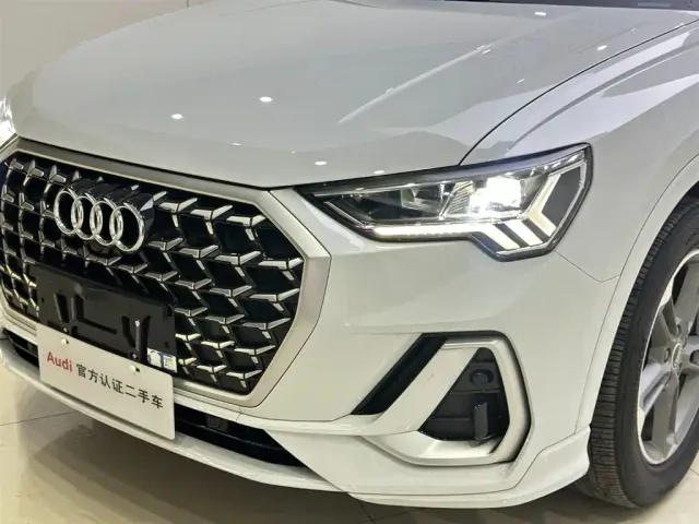 Audi Q3 — Фото автомобиля 7